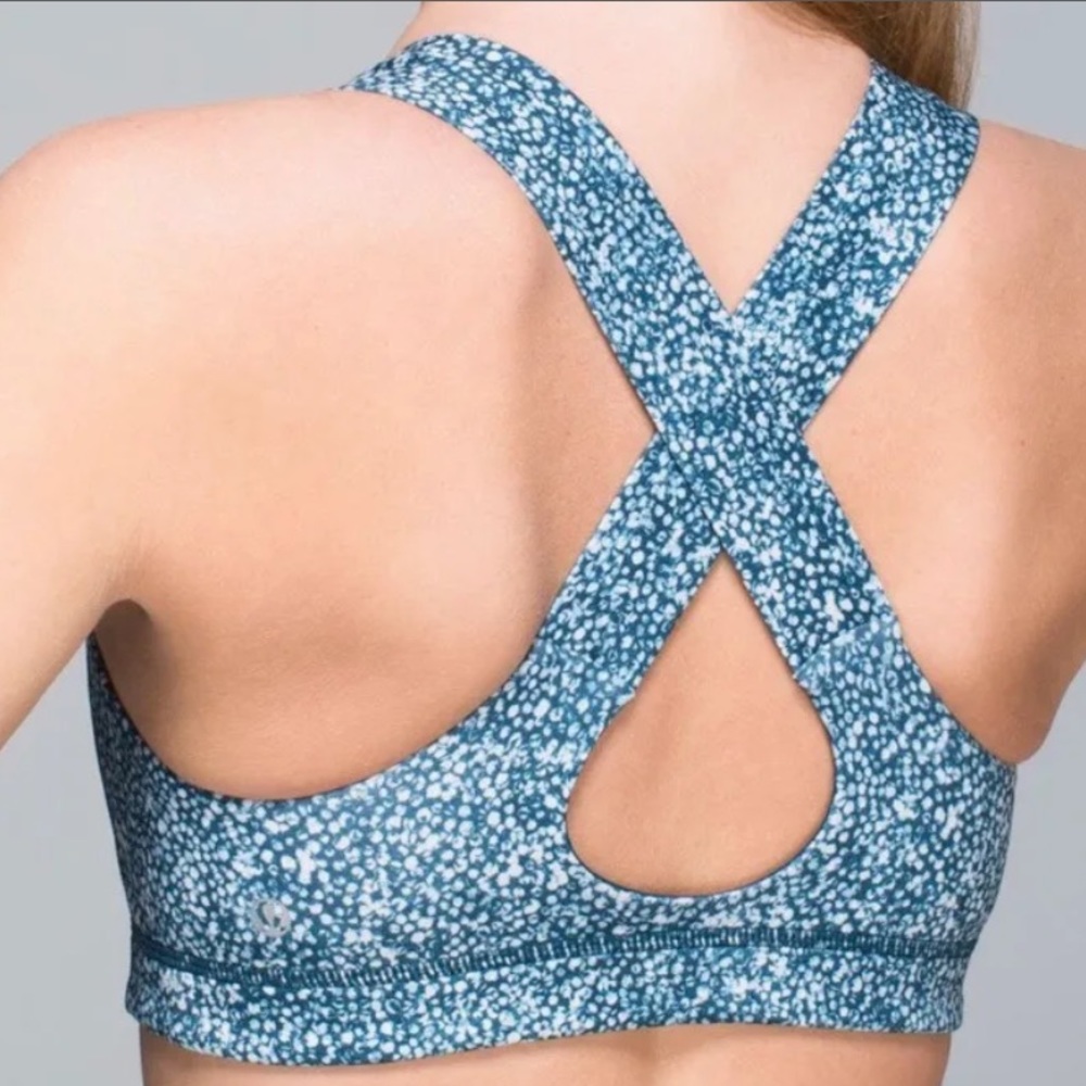 Lululemon In a Flash Sports Bra - Picture 2 of 4
